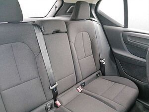 Volvo  Essential Recharge 2WD (129+82PS) Klimaa. ,
