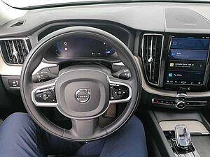 Volvo  2.0 AWD Inscription 197PS Google-Nav, Leder