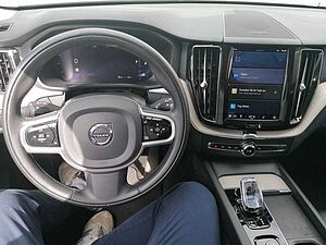 Volvo  2.0 AWD Inscription 197PS Google-Nav, Leder