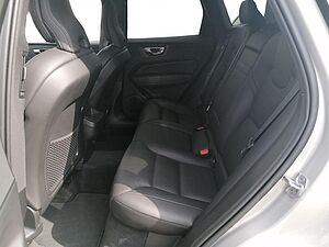 Volvo  2.0 AWD Inscription 197PS Google-Nav, Leder