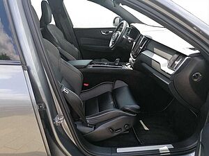 Volvo  2.0 R-Design 197PS Navi, WinterPro, Panodac