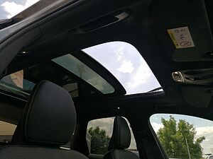 Volvo  2.0 R-Design 197PS Navi, WinterPro, Panodac