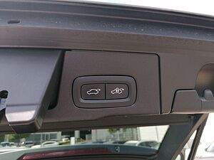 Volvo  2.0 R-Design 197PS Navi, WinterPro, Panodac