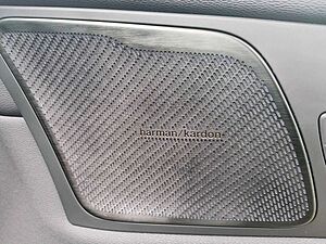 Volvo  Recharge T6 Inscription Expression