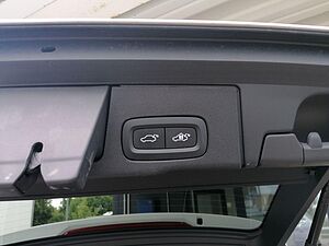 Volvo  2.0 Inscription 197PS AWD Google-Nav, Nappa