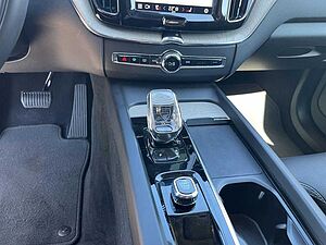 Volvo  2.0 Inscription AWD 235 PS, Leder, AHK, Win