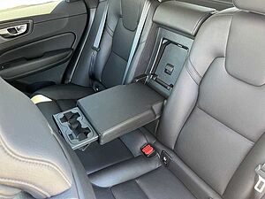 Volvo  2.0 Inscription AWD 235 PS, Leder, AHK, Win