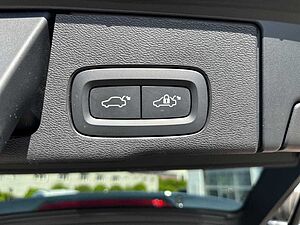 Volvo  2.0 Inscription AWD 235 PS, Leder, AHK, Win