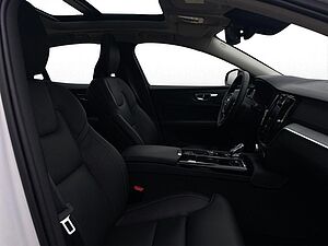 Volvo  T8 Ultimate Dark B & W 360Grad Sonderleasing