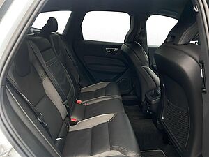 Volvo  D4 Automatikgetriebe (140kW/190PS) R-Design