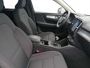 Volvo  T3 Momentum Pro AHB-LED PDC RFK SHZ CarPlay
