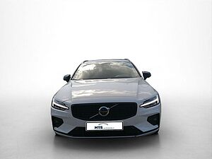 Volvo  B4 MildHybrid Plus Dark 360° PANO AHK TH-LED