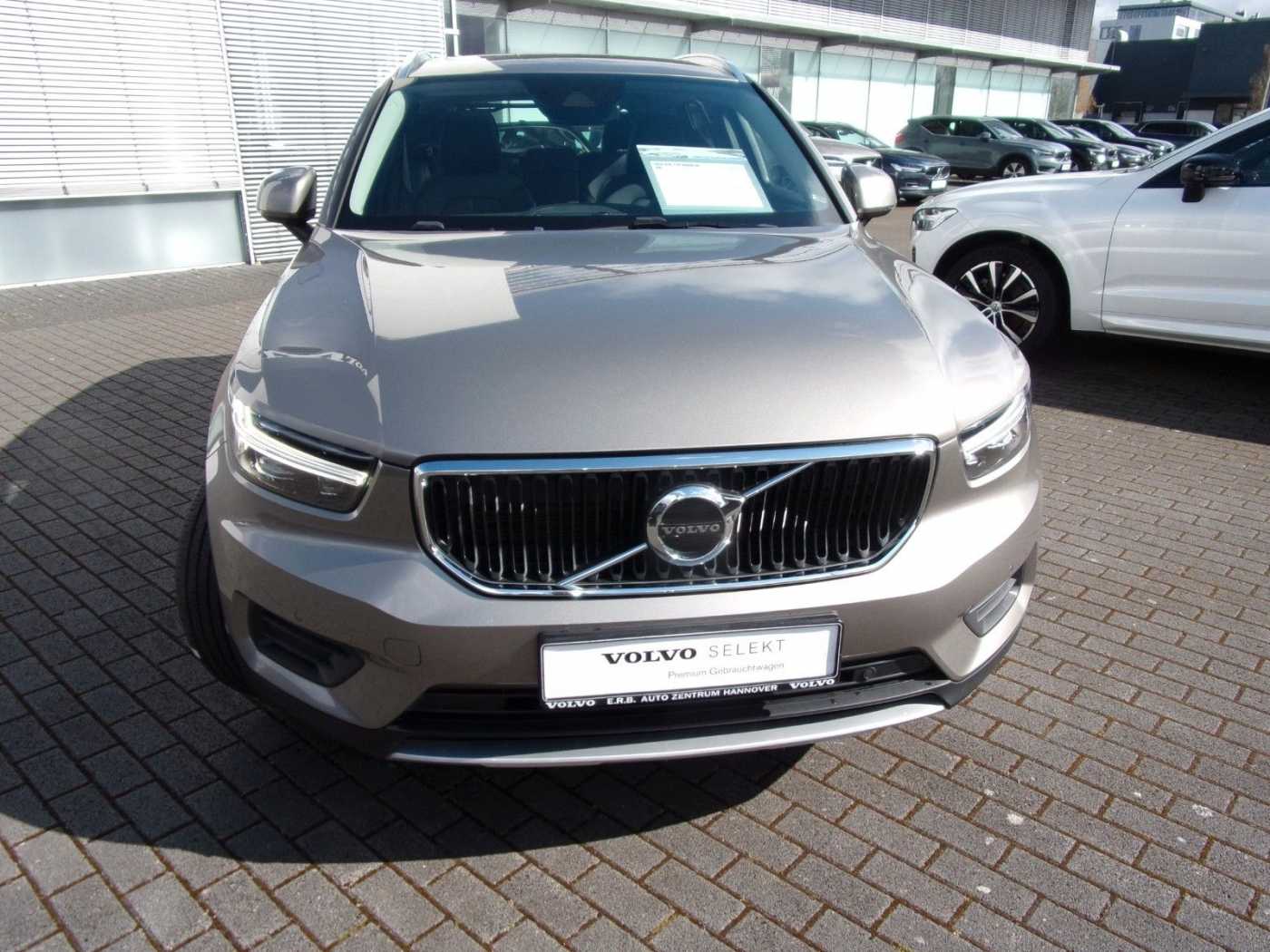 Volvo  T3  Momentum Pro 2WD