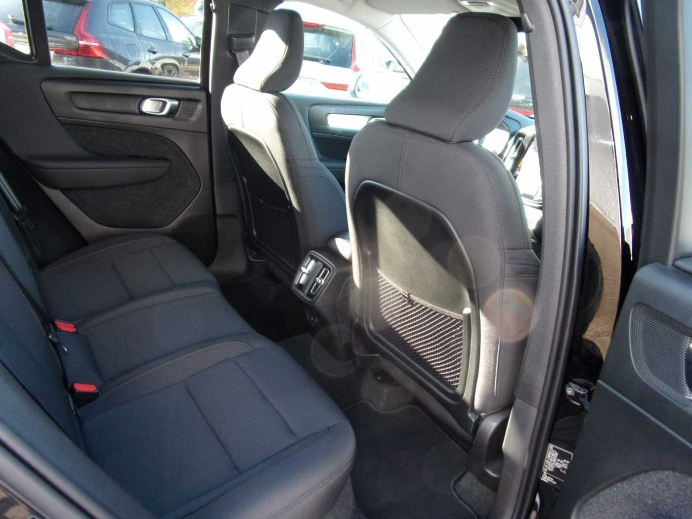 Volvo  T3 Momentum Pro 2WD