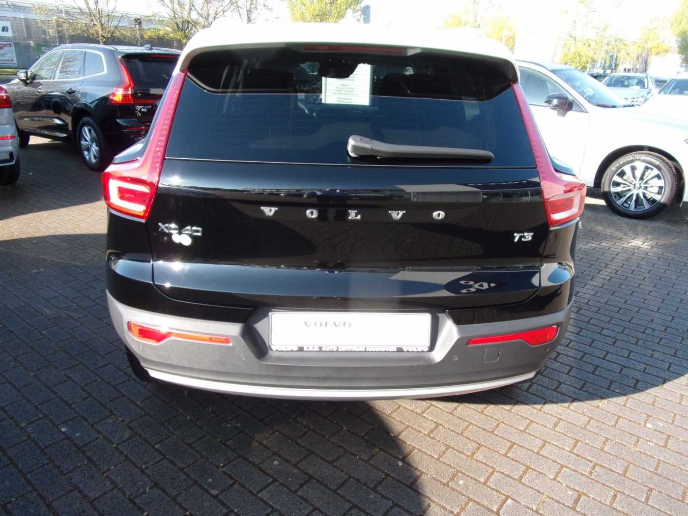 Volvo  T3 Momentum Pro 2WD