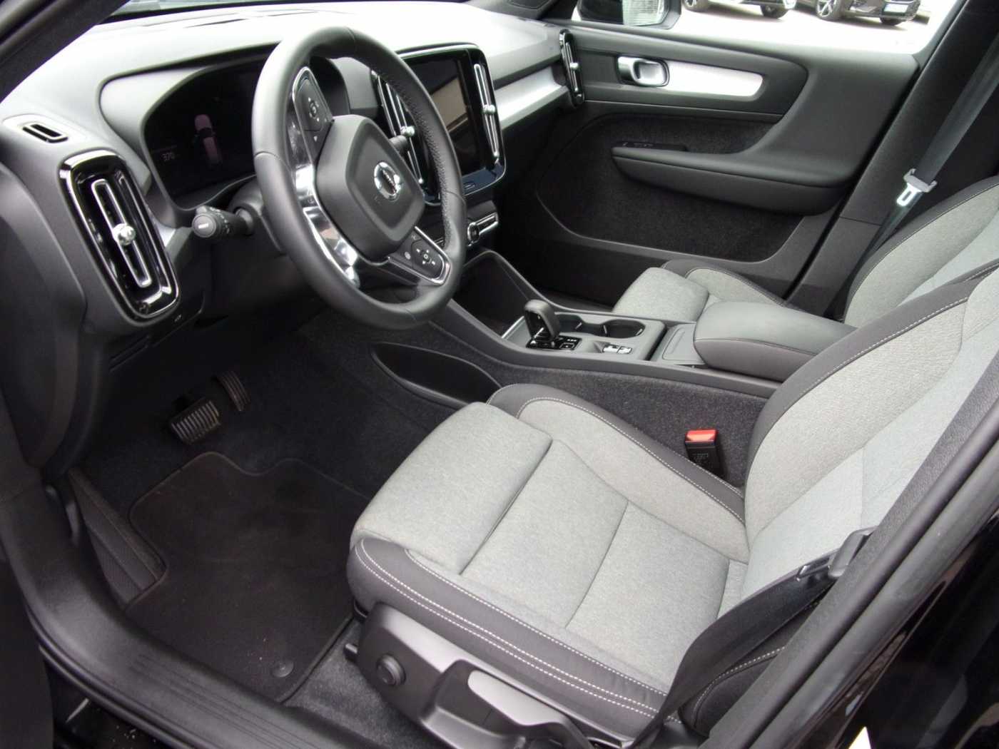 Volvo  B3 Core 2WD