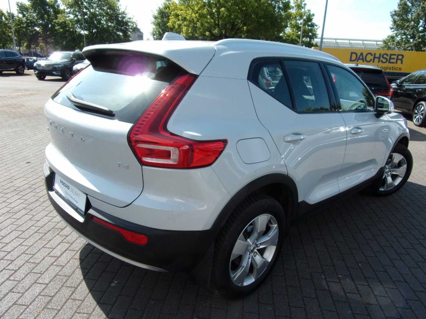Volvo  T3 Momentum Pro 2WD