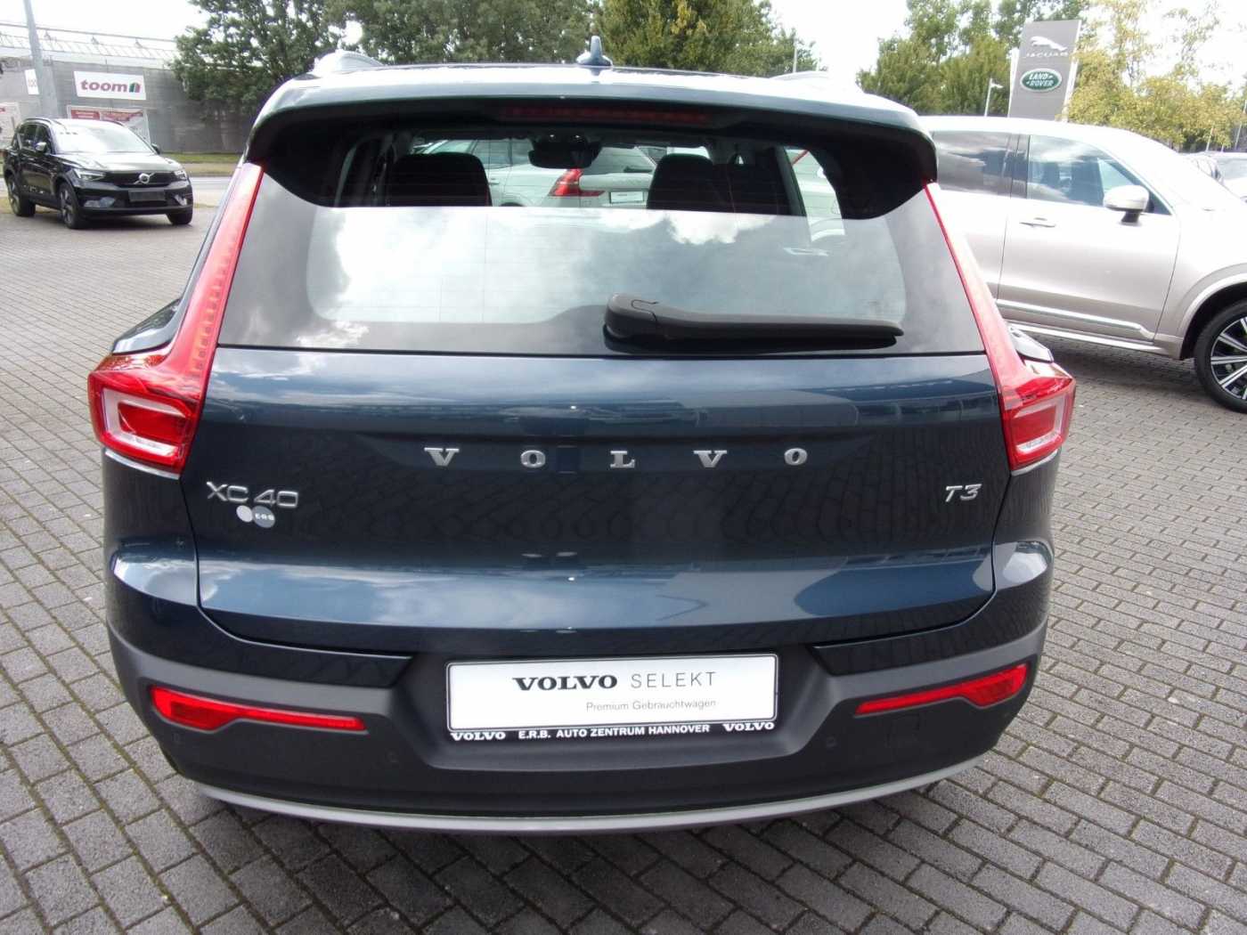 Volvo  T3 Momentum Pro 2WD