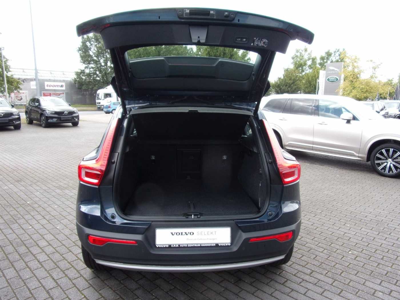 Volvo  T3 Momentum Pro 2WD