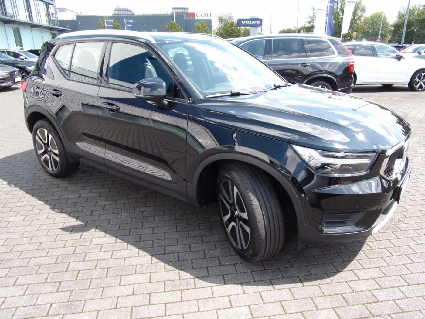 Volvo  T3 Momentum Pro 2WD