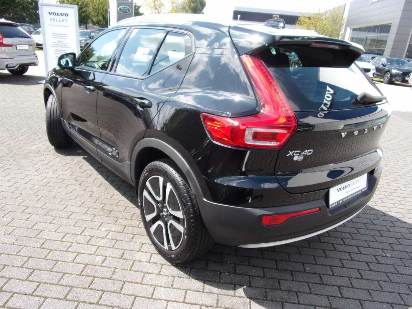 Volvo  T3 Momentum Pro 2WD