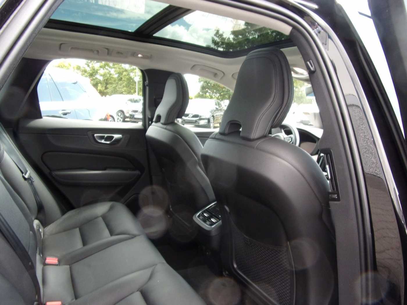 Volvo  B4 Inscription AWD