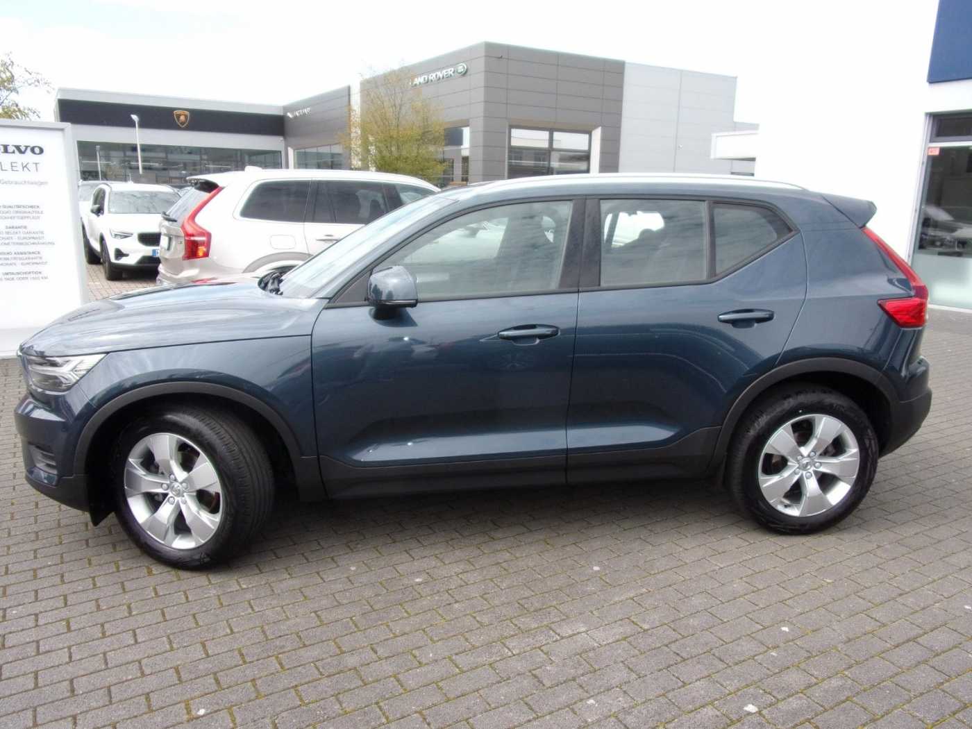 Volvo  T3 Momentum Pro 2WD