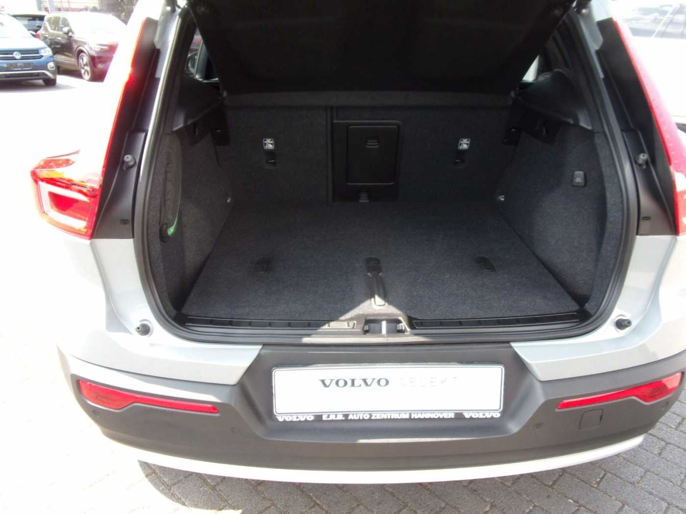 Volvo  Core 2WD
