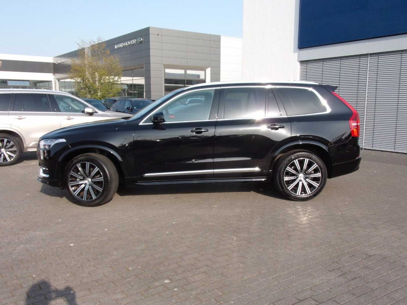Volvo  Plus Bright AWD