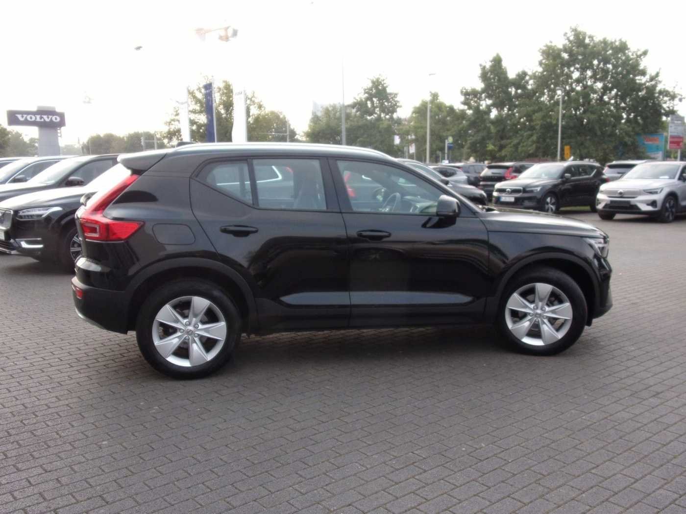 Volvo  Core 2WD