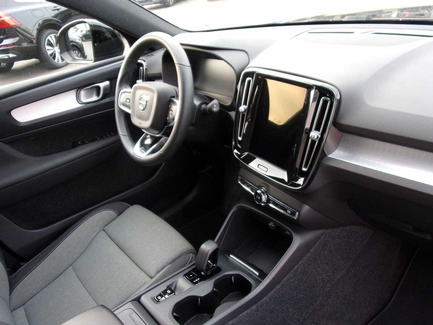Volvo  Core 2WD