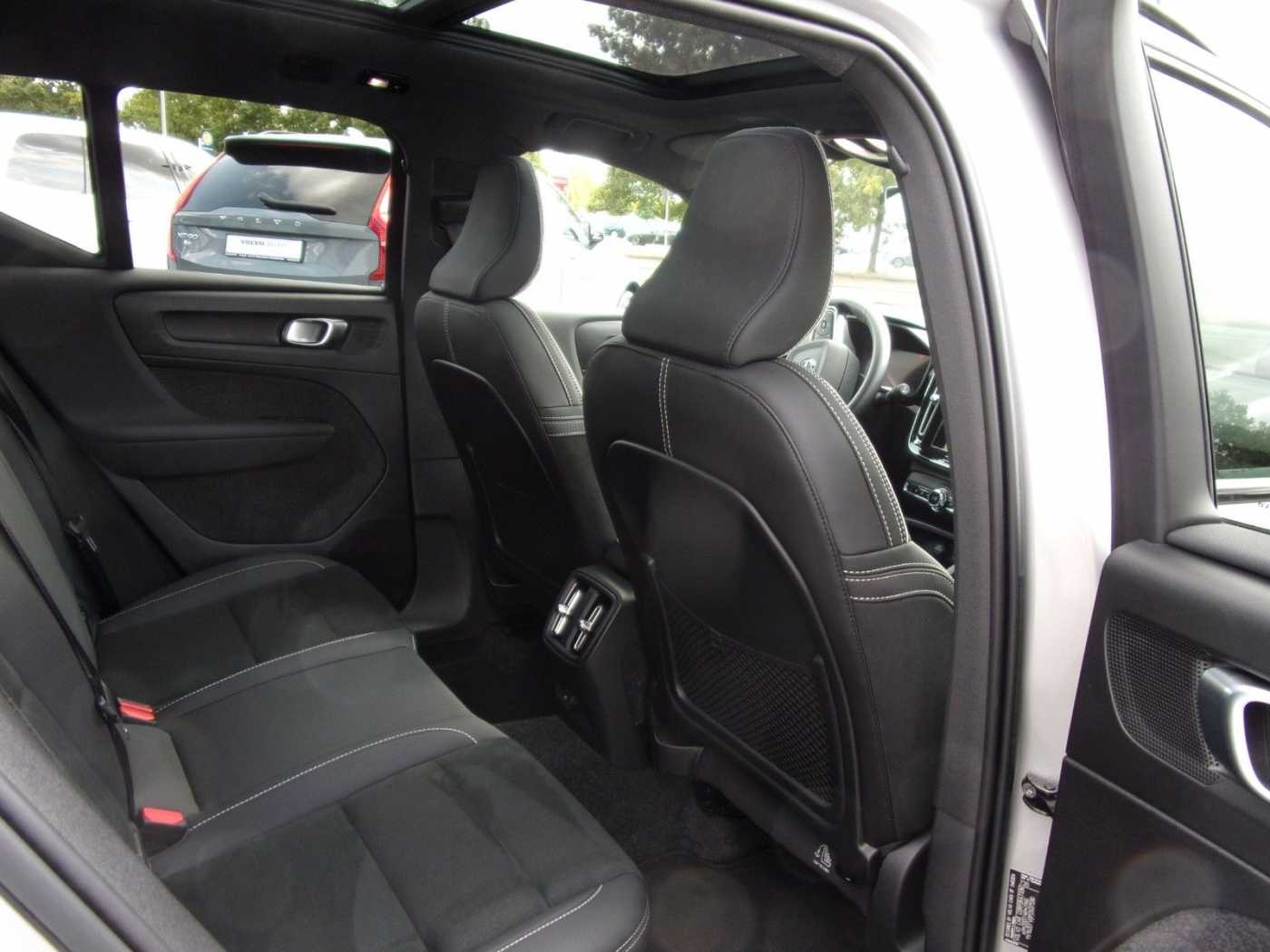 Volvo  Pro Pure Electric 2WD