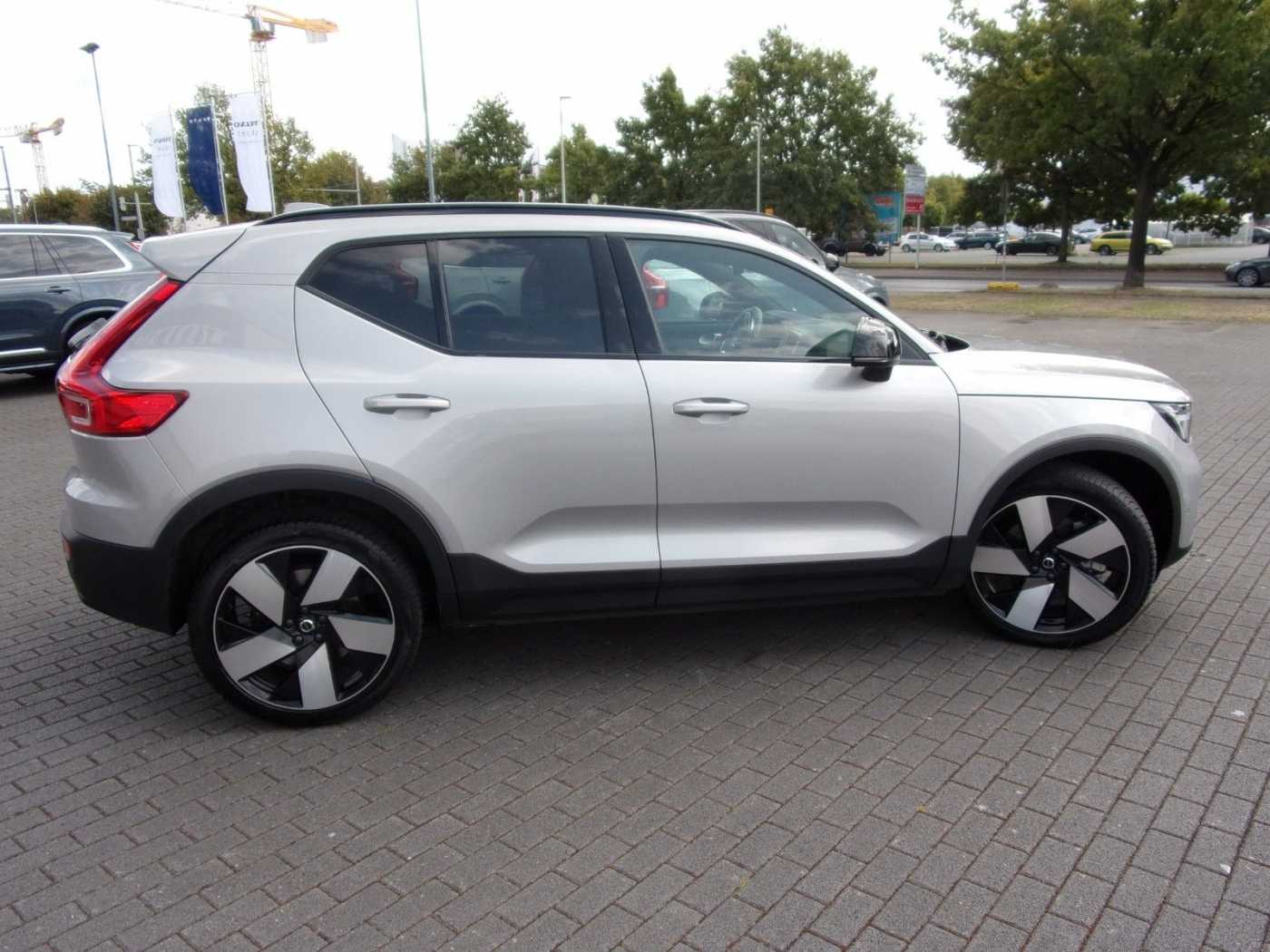 Volvo  Pro Pure Electric 2WD
