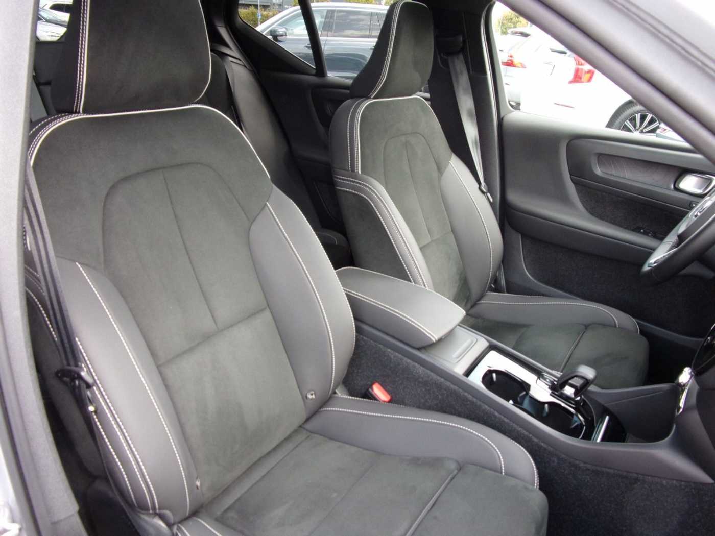 Volvo  Pro Pure Electric 2WD