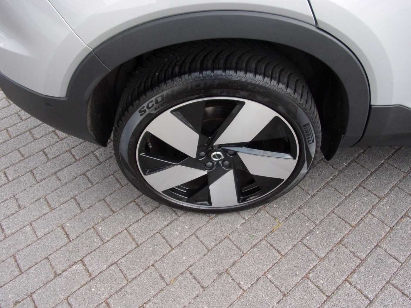Volvo  Pro Pure Electric 2WD