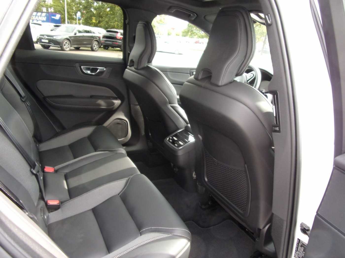 Volvo  B4 D AWD Ultimate Bright Auto