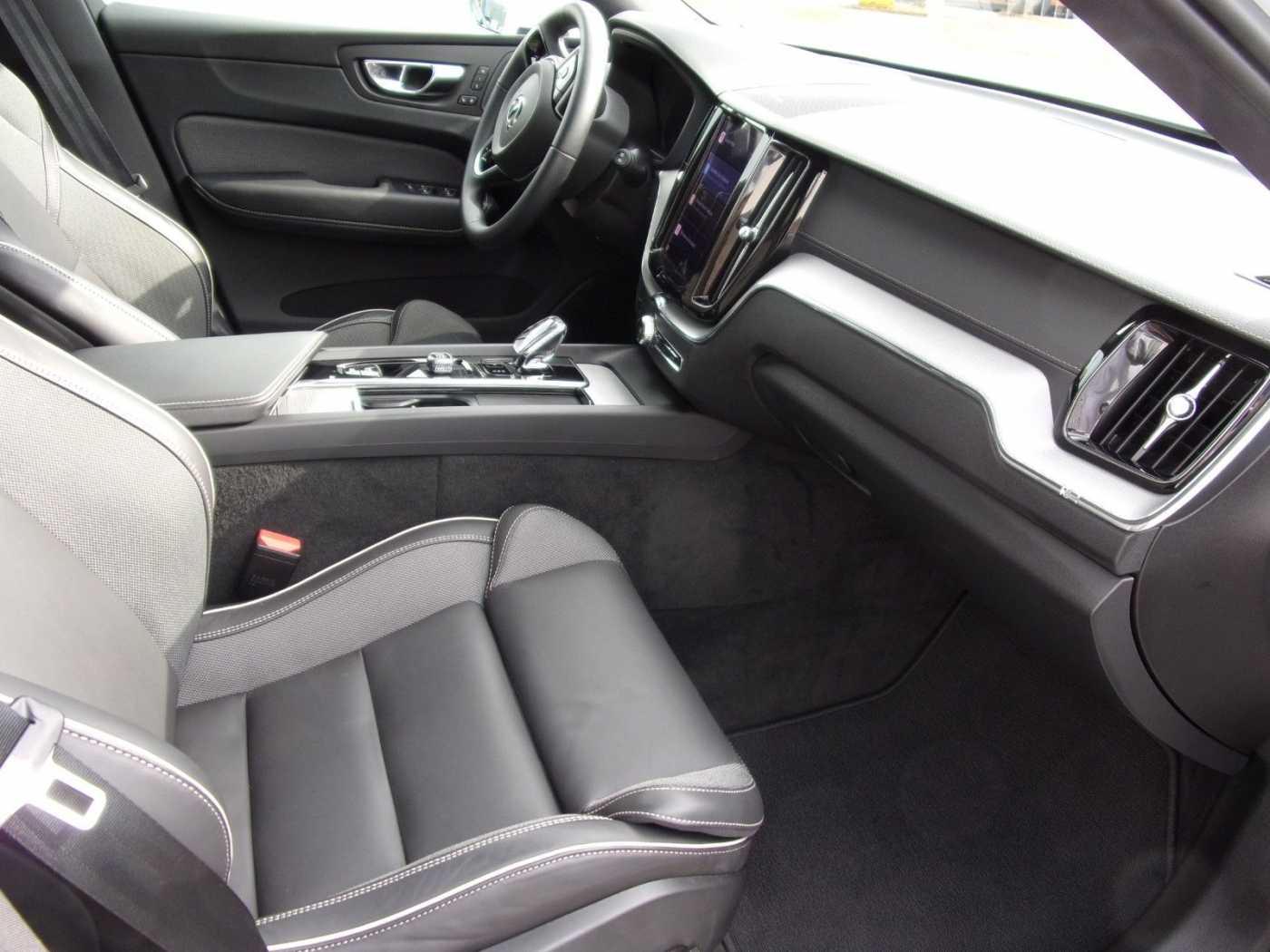 Volvo  B4 D AWD Ultimate Bright Auto