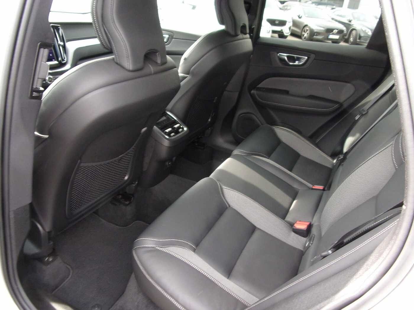 Volvo  B4 D AWD Ultimate Bright Auto