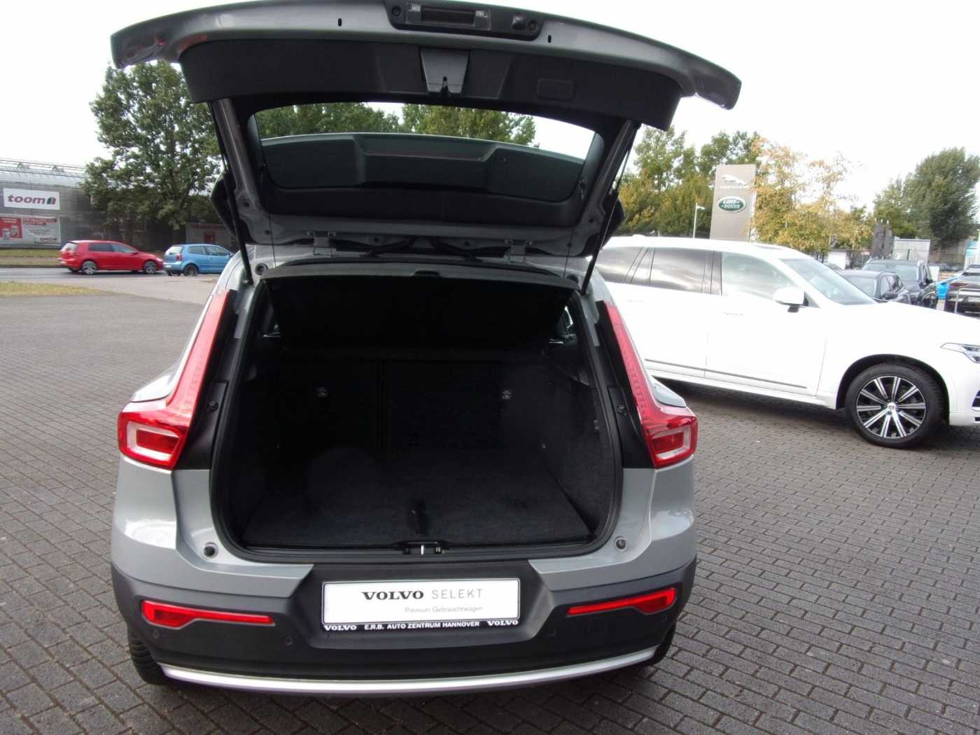 Volvo  T2 Essential 2WD