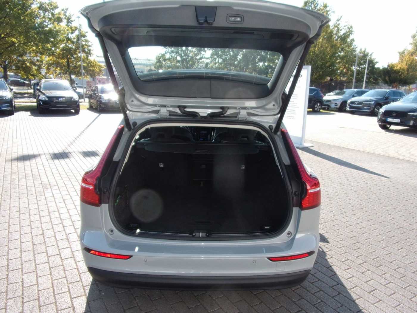 Volvo  B4 Kombi Core