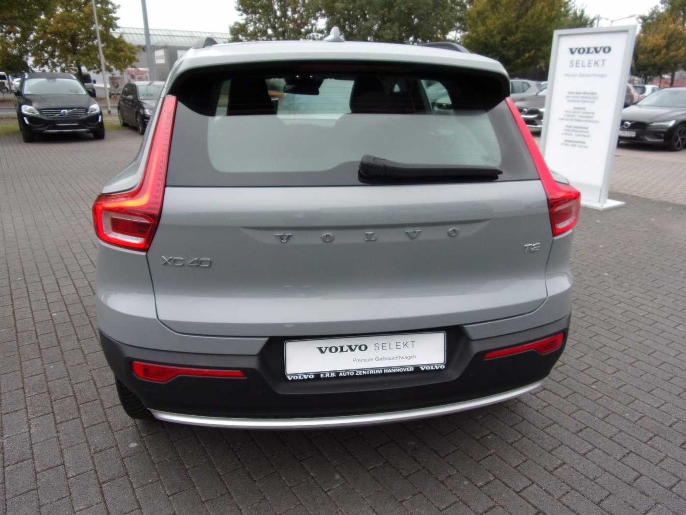Volvo  T2 Essential 2WD