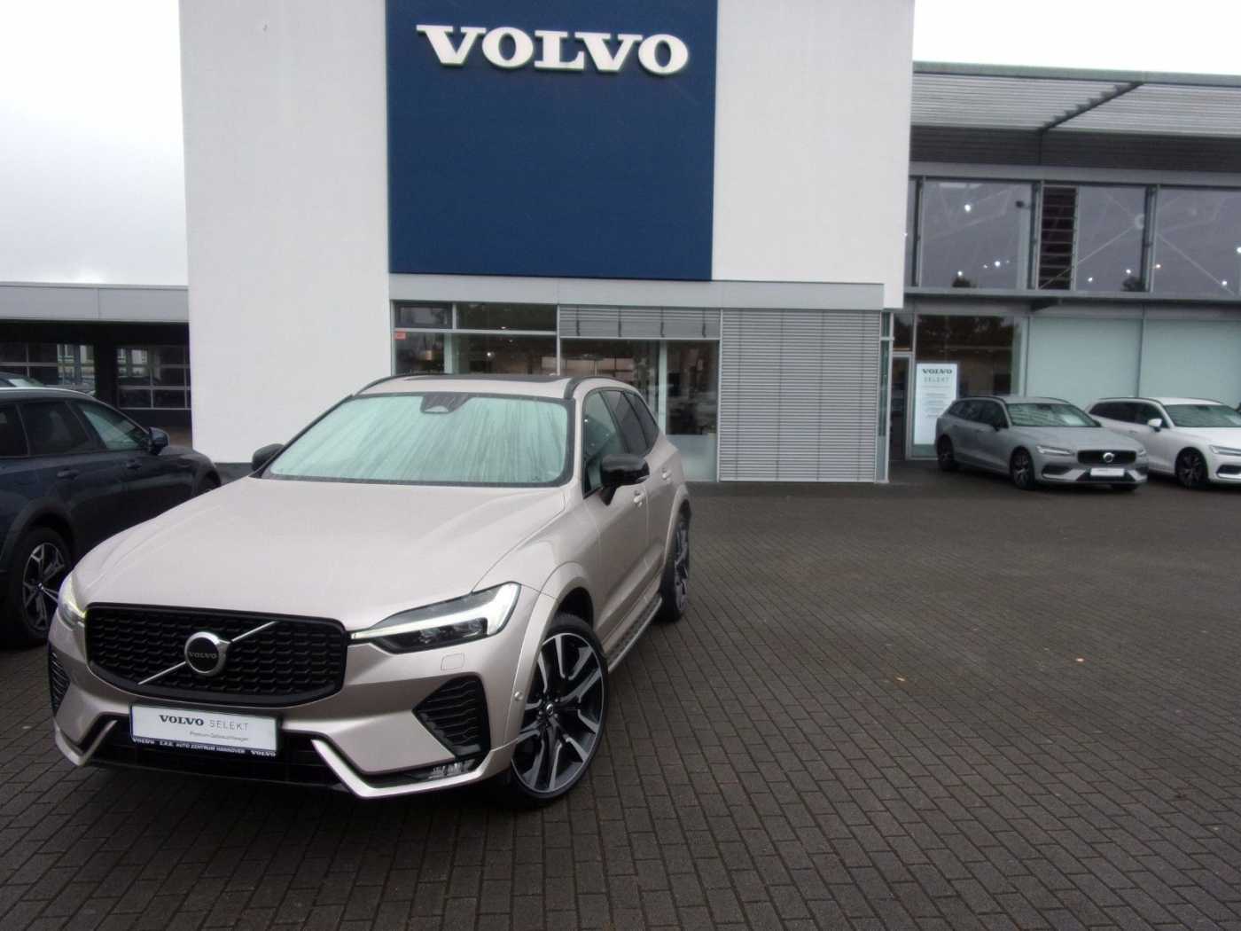 Volvo  B4 Ultimate Dark AWD