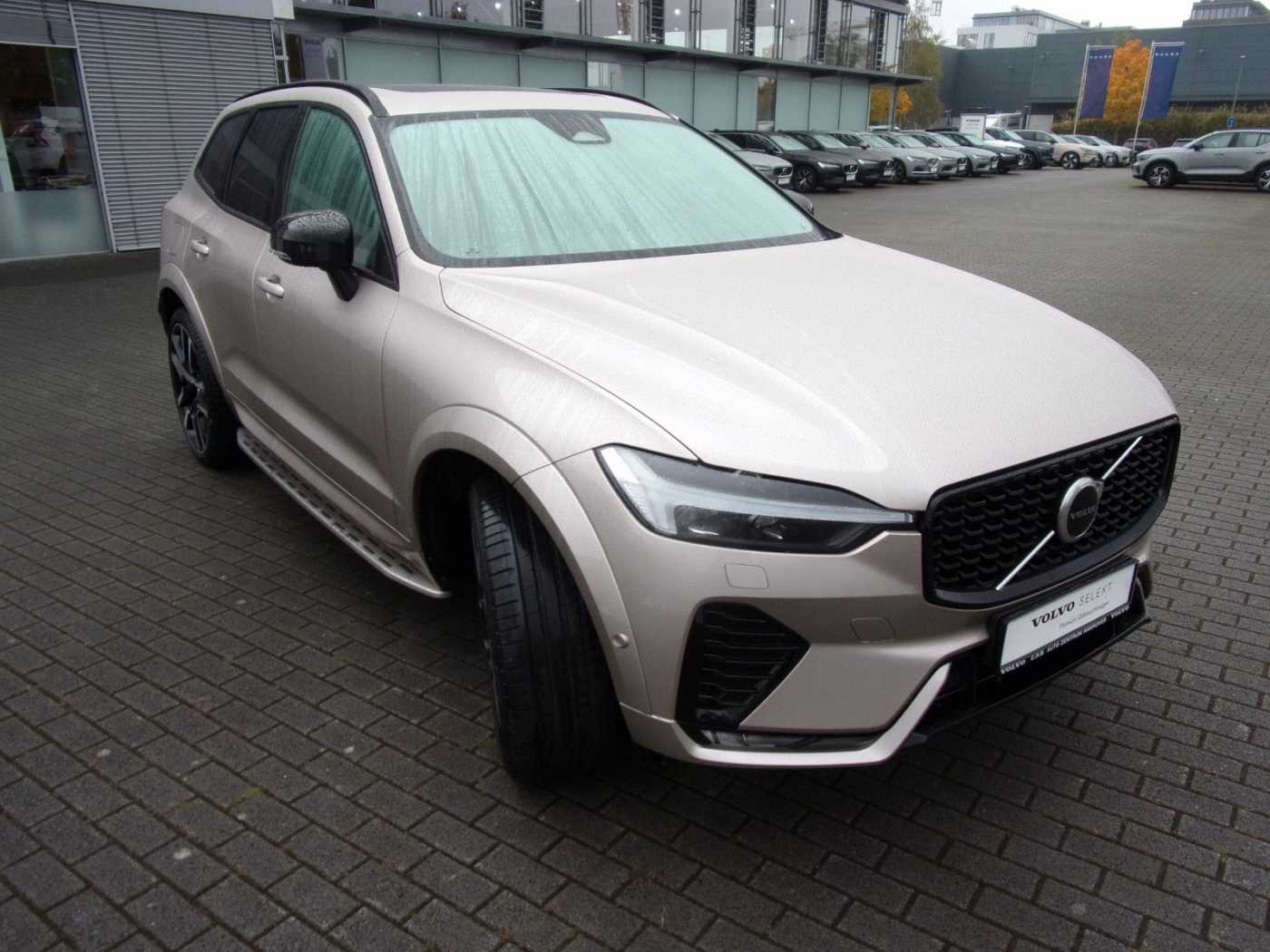 Volvo  B4 Ultimate Dark AWD