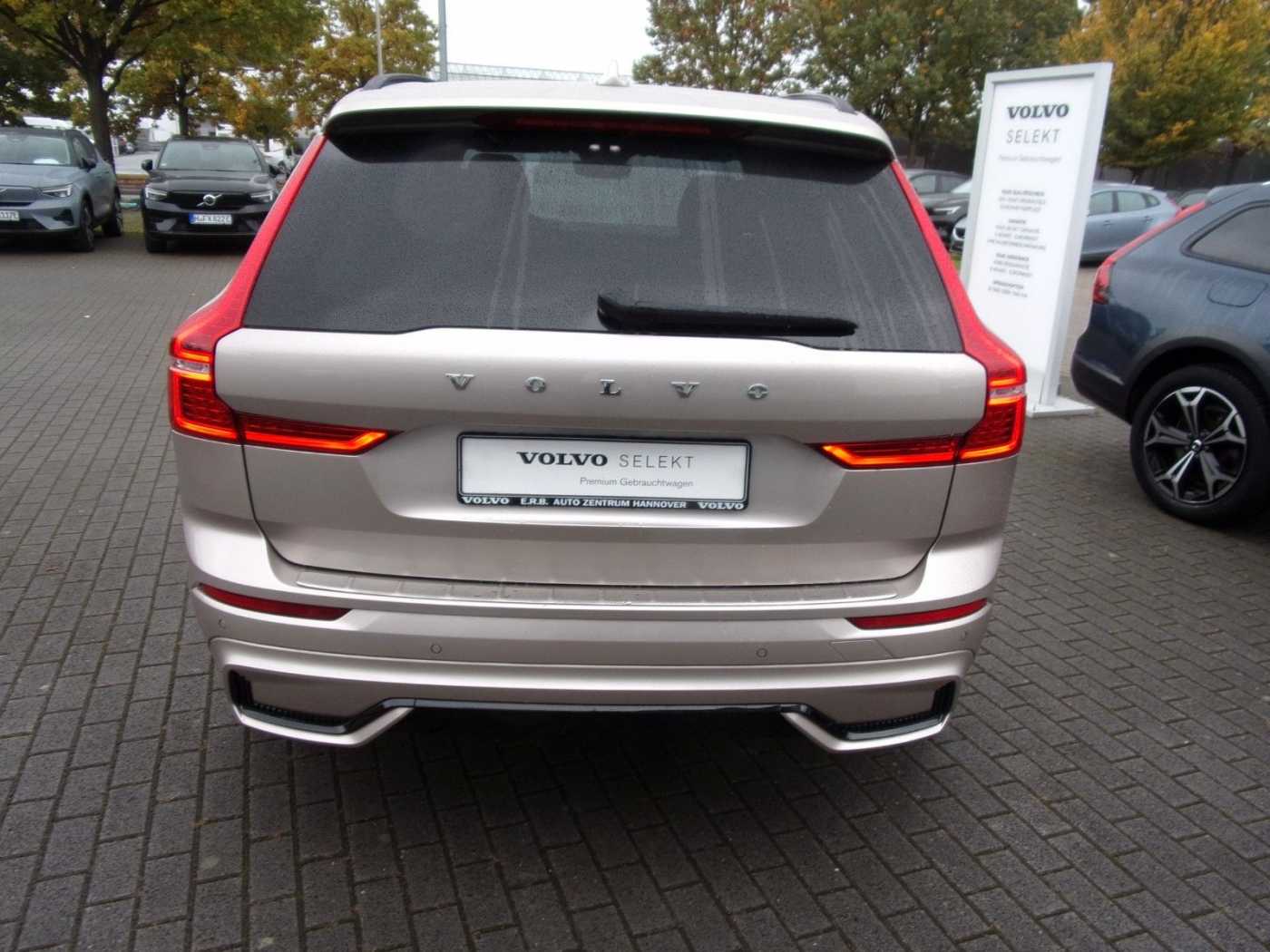 Volvo  B4 Ultimate Dark AWD
