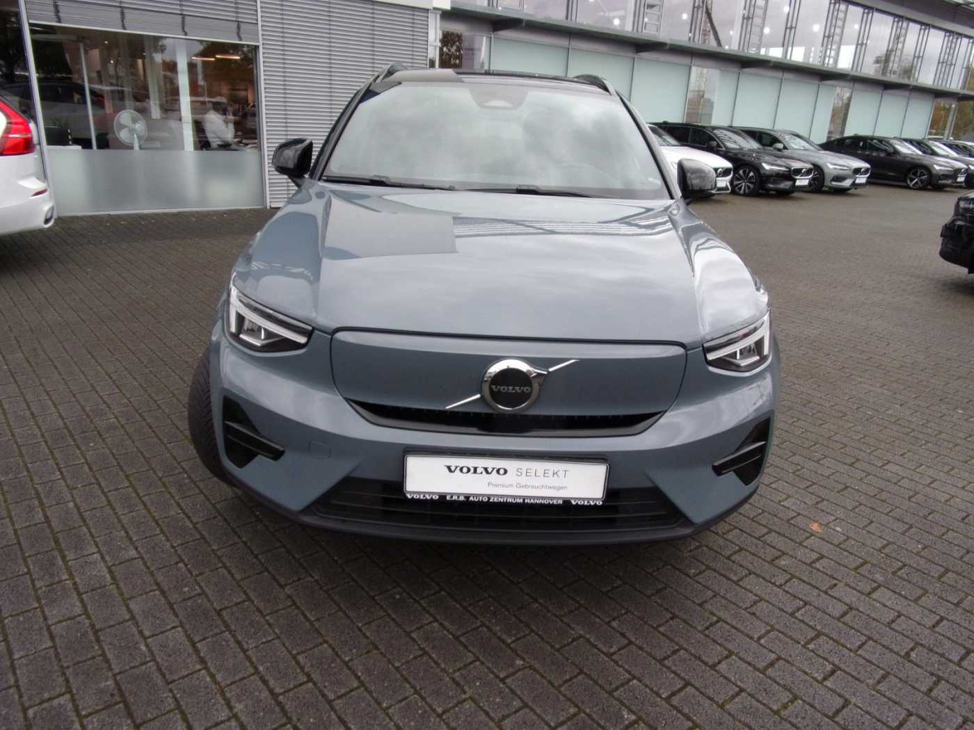 Volvo  Plus Recharge Pure Electric 2WD