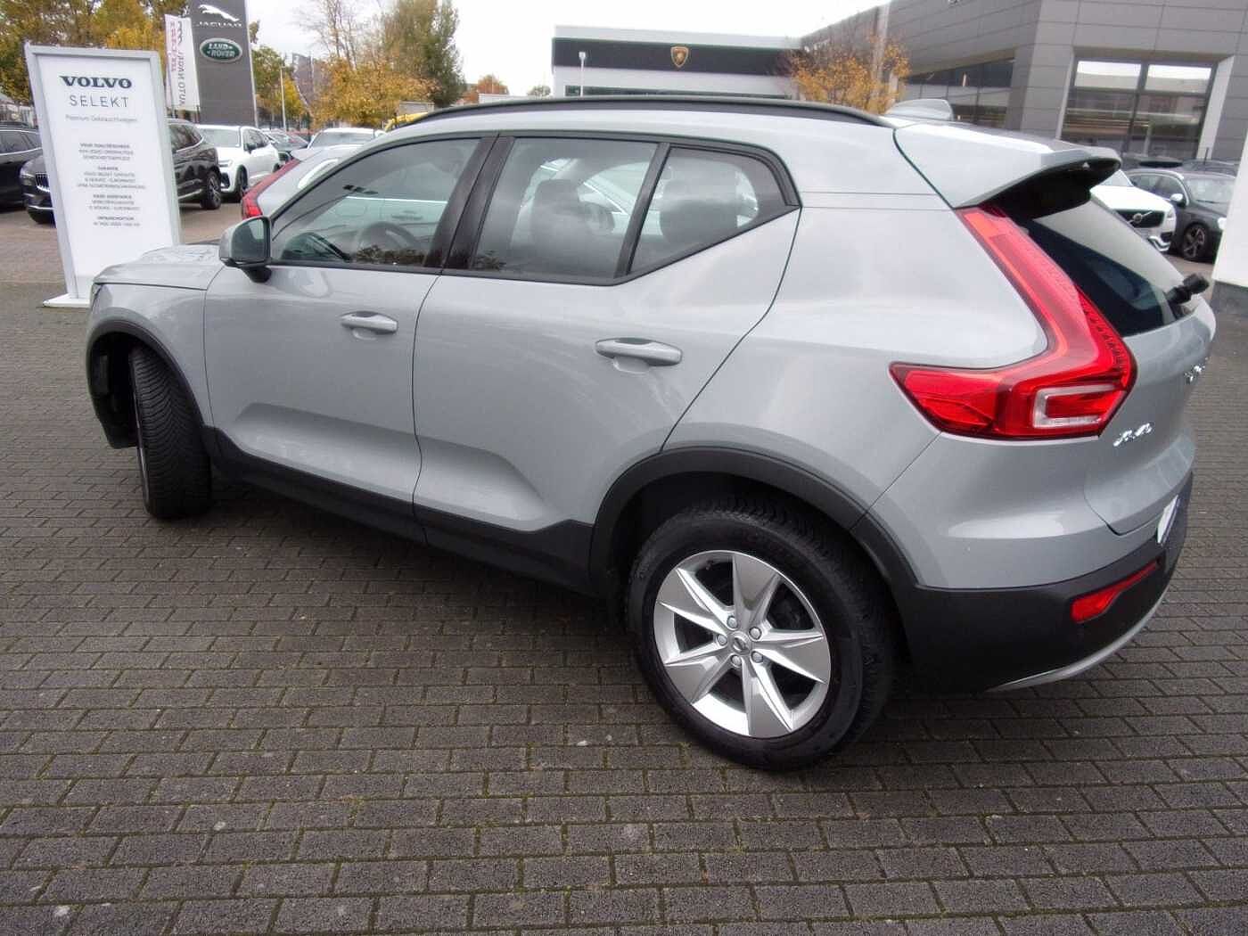 Volvo  T2 Essential 2WD