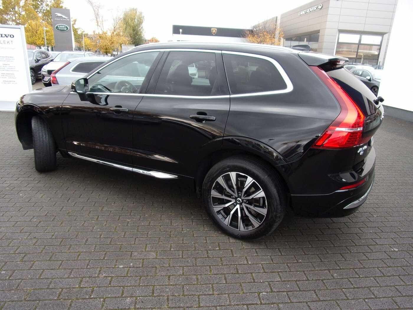 Volvo  B4 Plus Bright 2WD