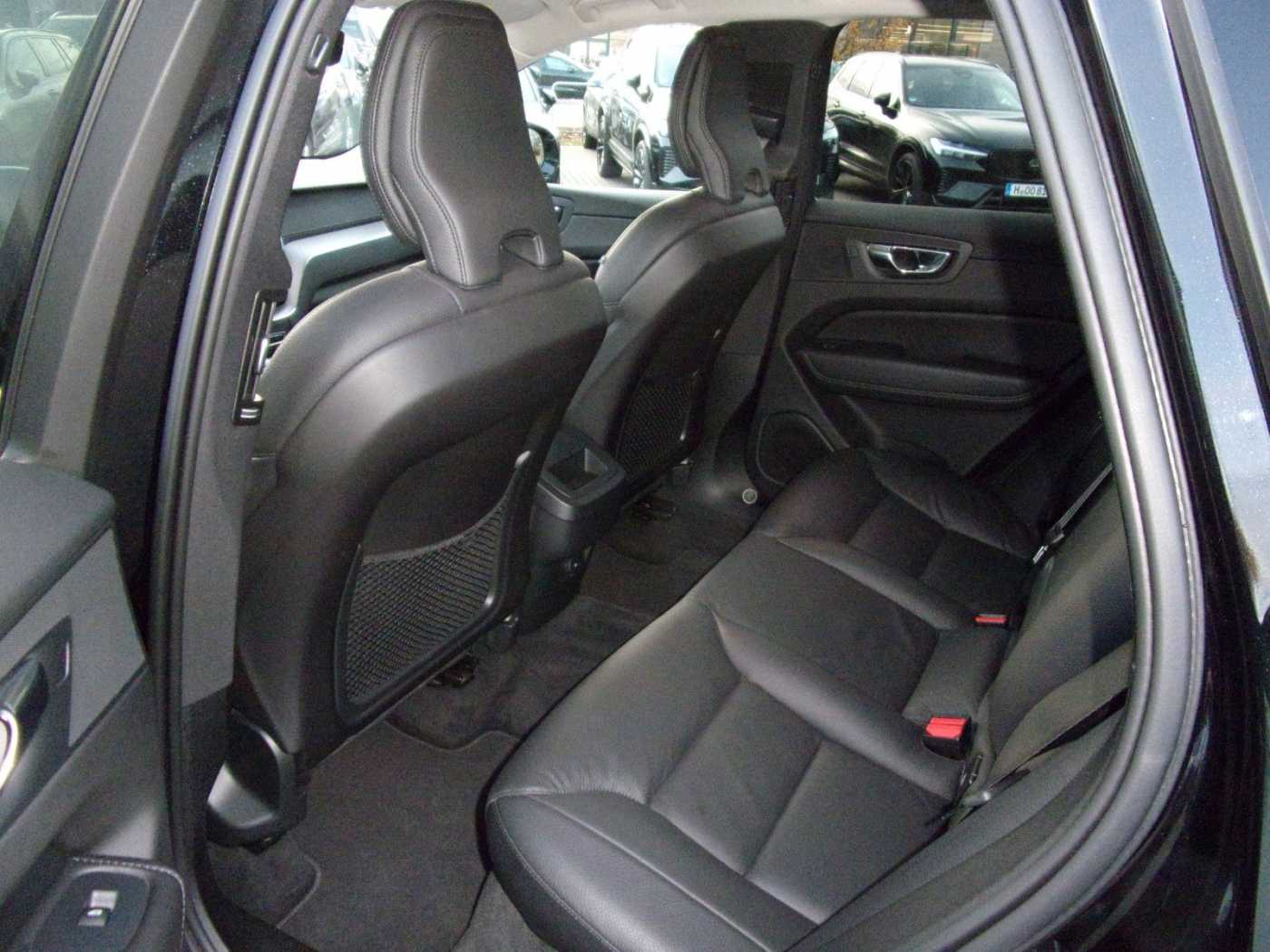 Volvo B4 Inscription AWD