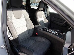 Volvo  B4 Core 2WD