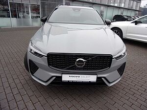 Volvo  B4 Plus Dark 2WD
